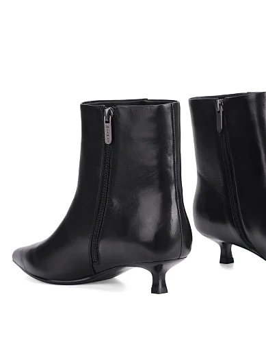 Жіночі черевики MiaMay шкіряні чорні(5129X-0601-N04) - фото 2 - Miraton