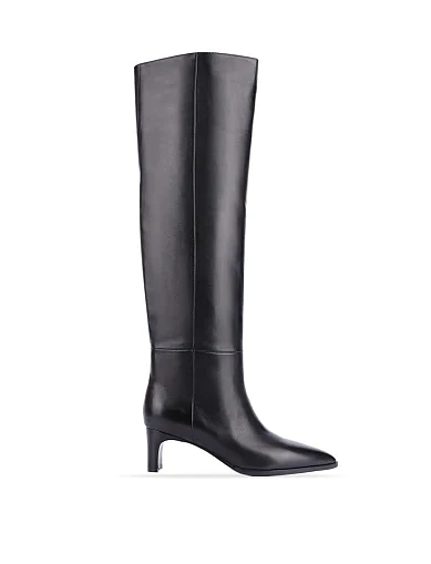 Женские ботфорты кожаные черные - фото 1 - Miraton