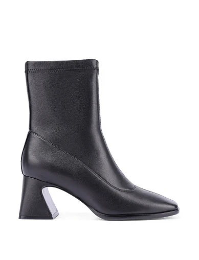 Жіночі черевики MIRATON шкіряні чорні(8009-10) - фото 1 - Miraton