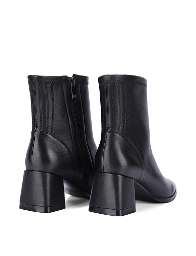 Жіночі черевики MIRATON шкіряні чорні(A25913L-601-1) - фото 4 - Miraton