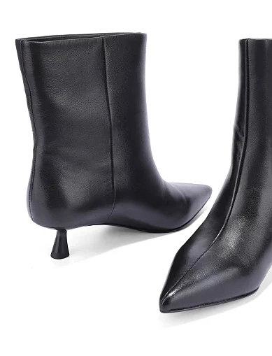 Жіночі черевики MIRATON шкіряні чорні(G25926-701) - фото 3 - Miraton