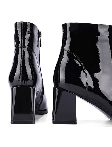 Женские ботинки Attizzare из наплака черные - фото 3 - Miraton