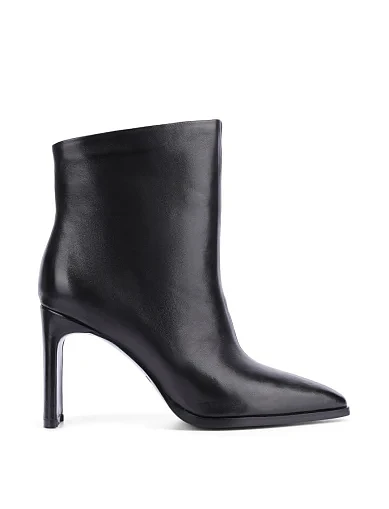 Жіночі черевики MIRATON шкіряні чорні(RY920K-5Y4) - фото 1 - Miraton