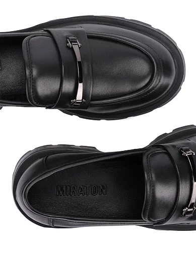 Жіночі туфлі лофери MIRATON шкіряні чорні(2029-165) - фото 2 - Miraton