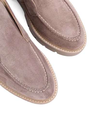 Женские ботинки лоферы Attizzare велюровые бежевые - фото 5 - Miraton