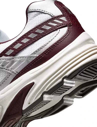 Женские кроссовки Nike Initiator кожаные бордовые - фото 8 - Miraton