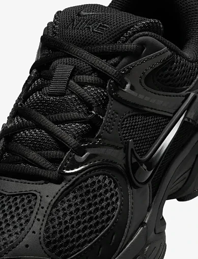 Женские кроссовки Nike V5 Rnr текстильные черные - фото 7 - Miraton