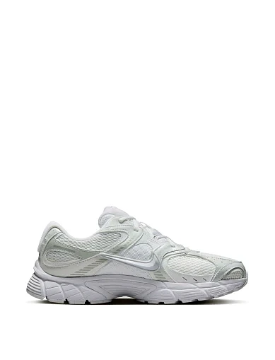 Женские кроссовки Nike V5 Rnr текстильные белые - фото 1 - Miraton