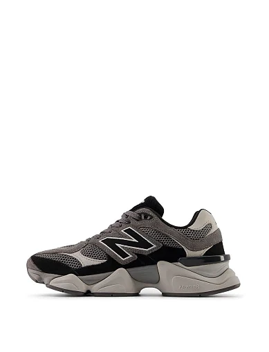 Женские кроссовки New Balance 9060 замшевые черные - фото 3 - Miraton
