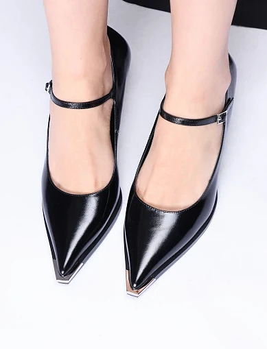 Женские туфли из масляной кожи черные - фото 7 - Miraton