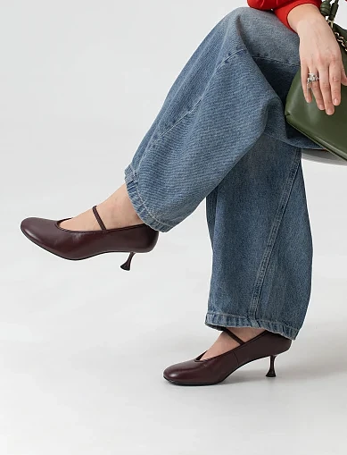 Женские туфли кожаные бордовые - фото 7 - Miraton