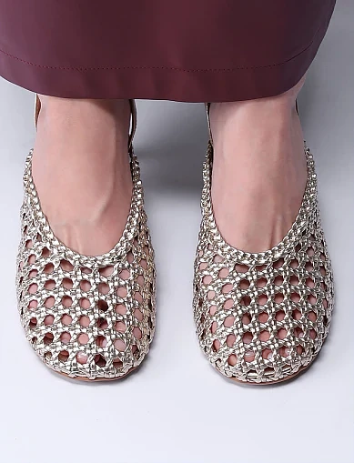 Женские туфли из искусственной кожи золотого цвета - фото 7 - Miraton