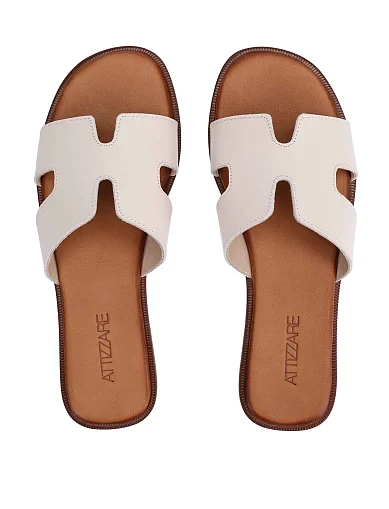 Женские шлепанцы кожаные рисового цвета - фото 2 - Miraton