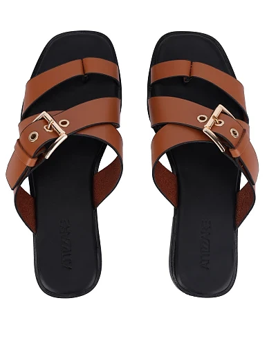 Женские шлепанцы кожаные коричневые - фото 2 - Miraton