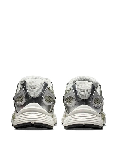 Женские кроссовки Nike V5 RNR текстильные белые - фото 4 - Miraton