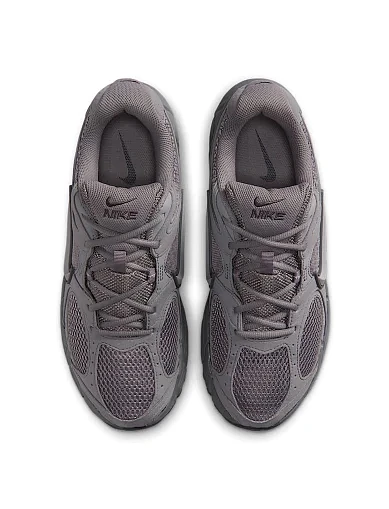 Чоловічі кросівки Nike V5 RNR текстильні сірі (II6292-006) - фото 4 - Miraton