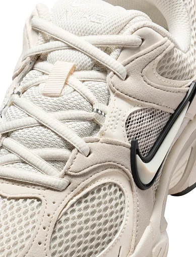 Жіночі кросівки Nike V5 RNR SUEDE текстильні бежеві(II6294-100) - фото 6 - Miraton