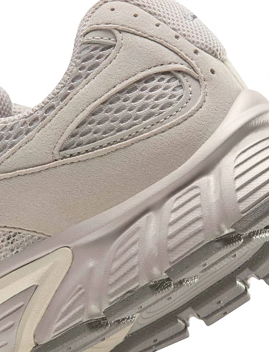 Жіночі кросівки Nike V5 RNR SUEDE текстильні бежеві(II6294-201) - фото 7 - Miraton