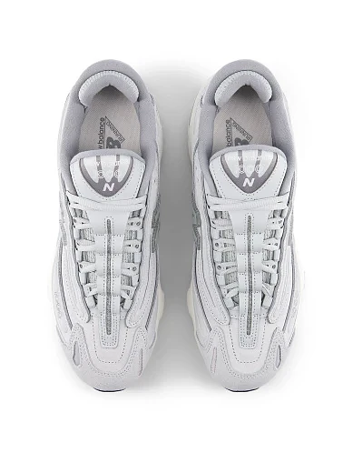 Женские кроссовки New Balance U10002LV кожаные серые - фото 7 - Miraton