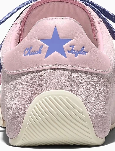 Женские кеды Converse Chuck Taylor Lo замшевые розовые - фото 8 - Miraton