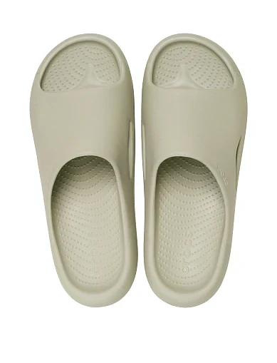 Мужские шлепанцы Crocs Mellow Slide резиновые бежевые - фото 4 - Miraton