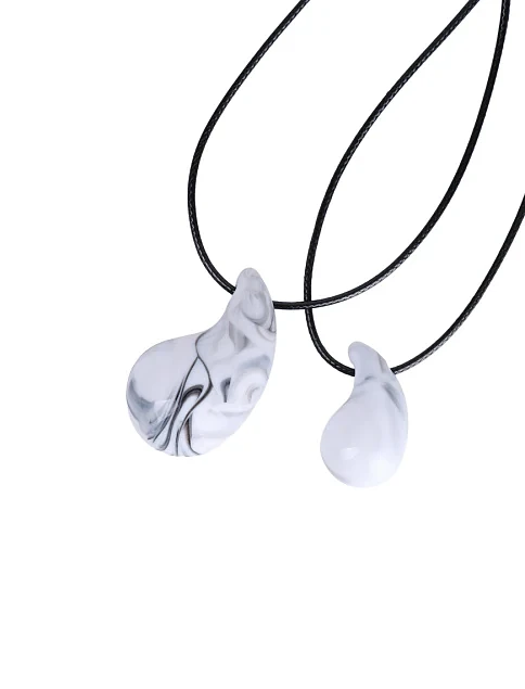 Подвійне кольє шнурок з підвіскою крапля - фото 3 - Miraton