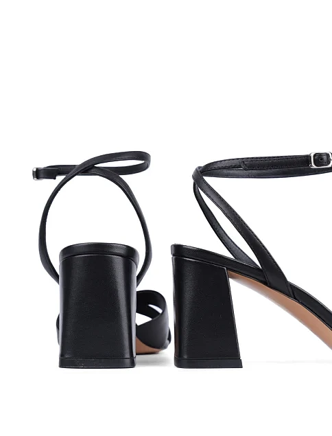 Женские босоножки Attizzare кожаные черные - фото 2 - Miraton