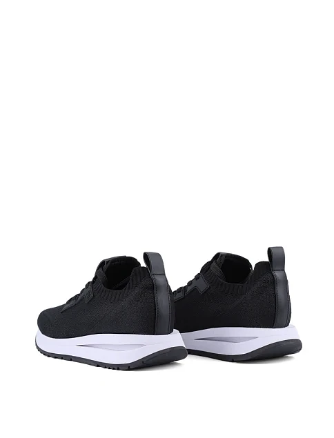 Женские кроссовки Guess тканевые черные - фото 4 - Miraton