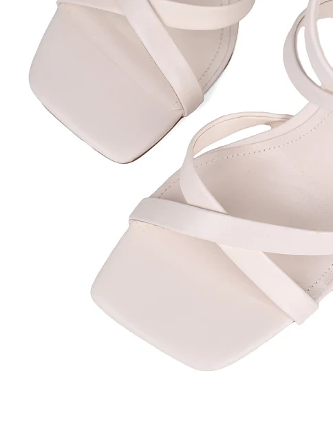 Женские босоножки Attizzare кожаные рисового цвета - фото 6 - Miraton