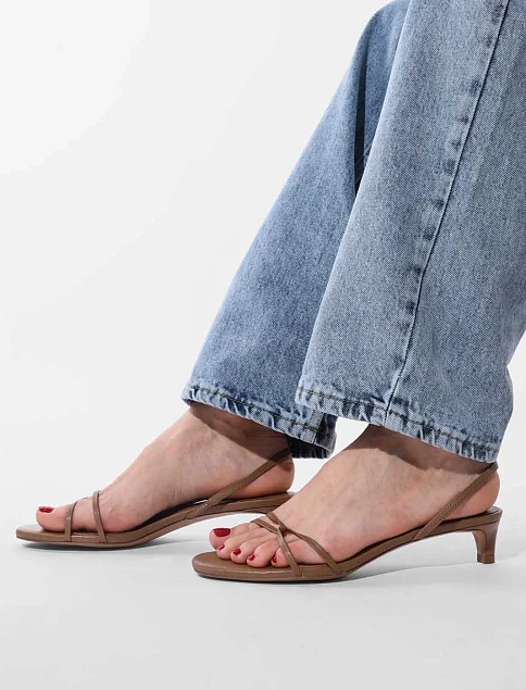 Женские босоножки MIRATON кожаные бежевые - фото 1 - Miraton