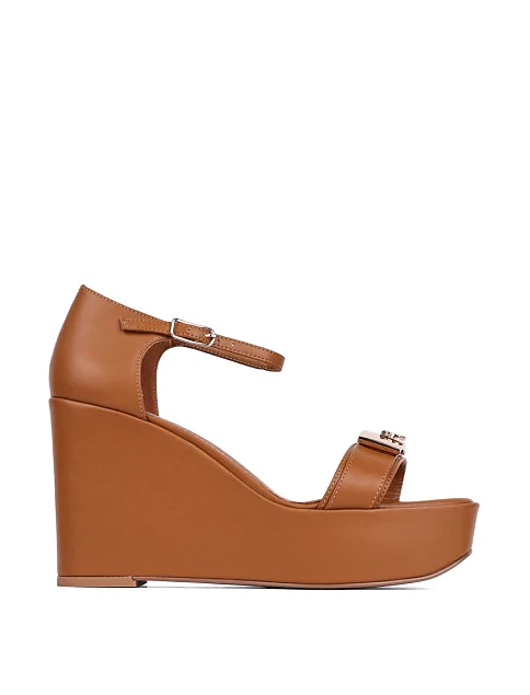 Жіночі босоніжки MIRATON шкіряні коричневі - фото 1 - Miraton