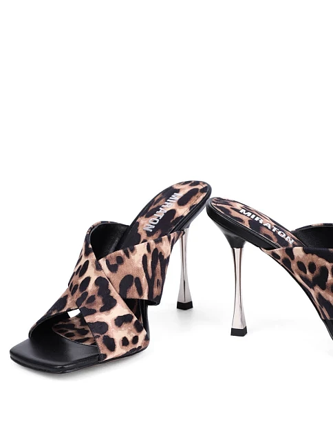 Жіночі сабо MIRATON тканинні леопардові - фото 2 - Miraton