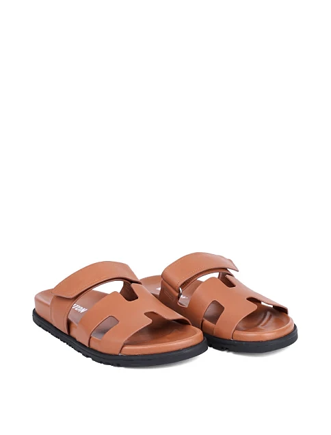 Женские шлепанцы Attizzare кожаные коричневые - фото 3 - Miraton