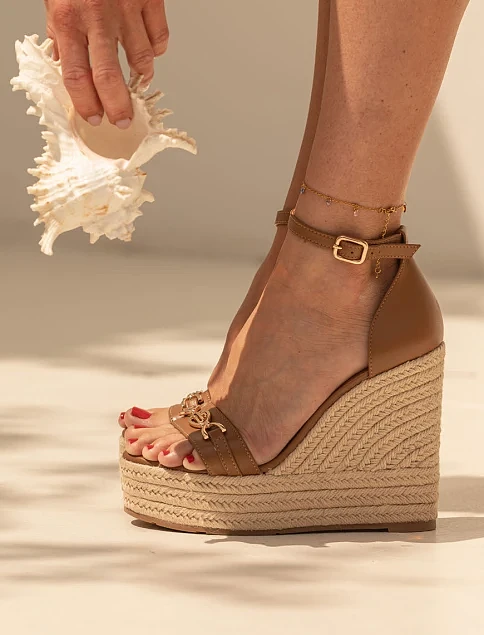 Женские босоножки MIRATON кожаные коричневые - фото 8 - Miraton