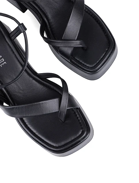 Жіночі босоніжки Attizzare шкіряні чорні - фото 5 - Miraton