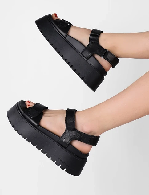 Жіночі сандалі WINDSOR SMITH THANKFUL шкіряні чорні жіночі сандалі - фото 1 - Miraton