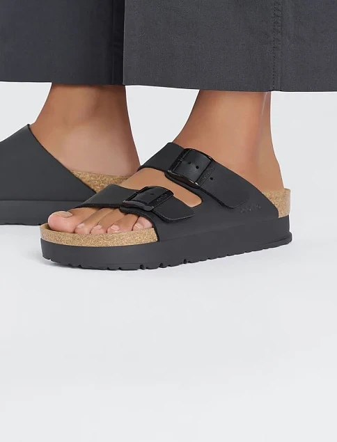 Женские шлепанцы BIRKENSTOCK из экокожи черные - фото 7 - Miraton