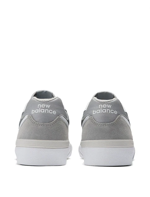 Жіночі кеди New Balance нубукові сірі - фото 4 - Miraton
