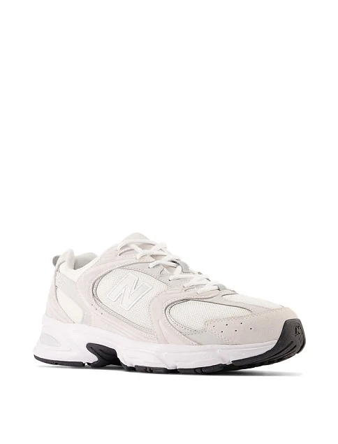 Женские кроссовки New Balance 530 тканевые молочного цвета - фото 3 - Miraton