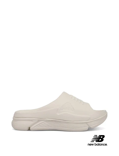 Женские шлепанцы New Balance Fuel Cell SL резиновые бежевые - фото 1 - Miraton