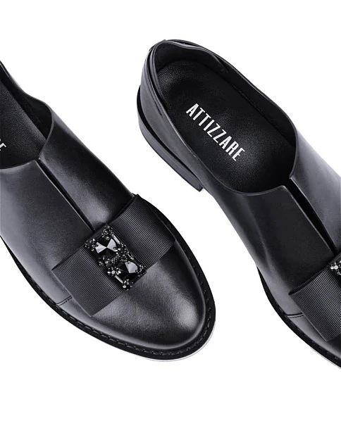 Женские туфли лоферы Attizzare кожаные черные - фото 5 - Miraton