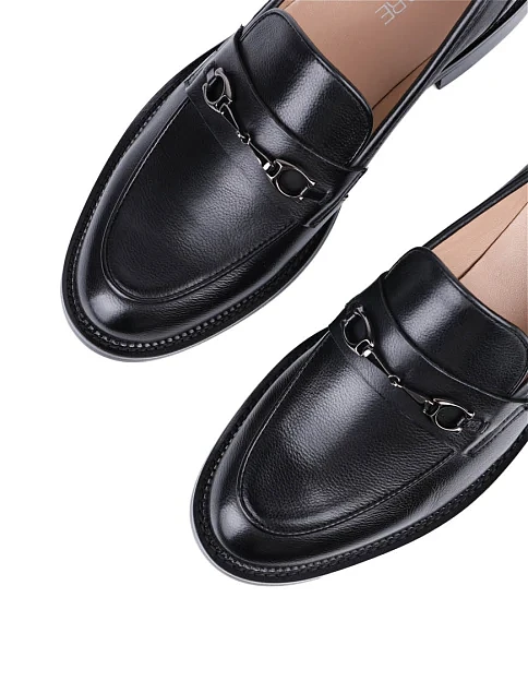 Женские туфли лоферы Attizzare кожаные черные - фото 5 - Miraton