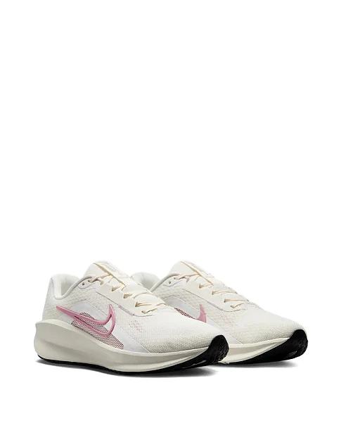 Женские кроссовки Nike DOWNSHIFTER 13 тканевые розовые - фото 2 - Miraton