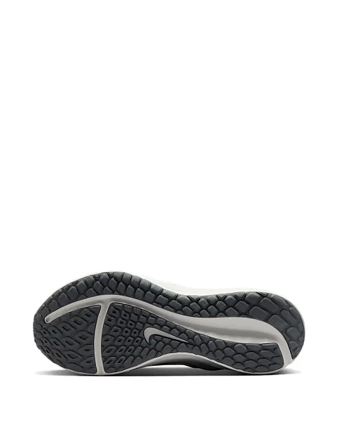 Женские кроссовки раннеры Nike DOWNSHIFTER 13 тканевые серые - фото 6 - Miraton