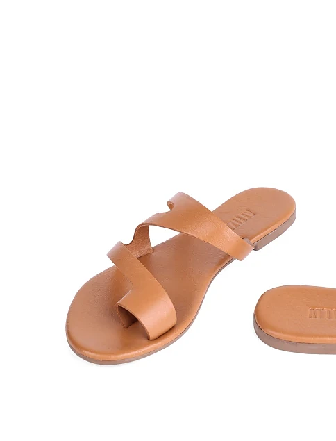 Женские шлепанцы Attizzare кожаные бежевые - фото 2 - Miraton