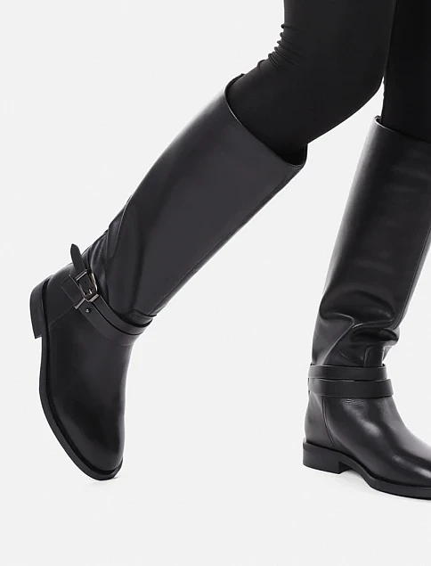 Женские сапоги Attizzare кожаные черные - фото 1 - Miraton