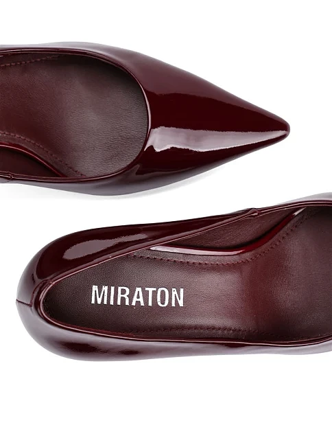Женские туфли лодочки MIRATON лаковые бордовые - фото 2 - Miraton
