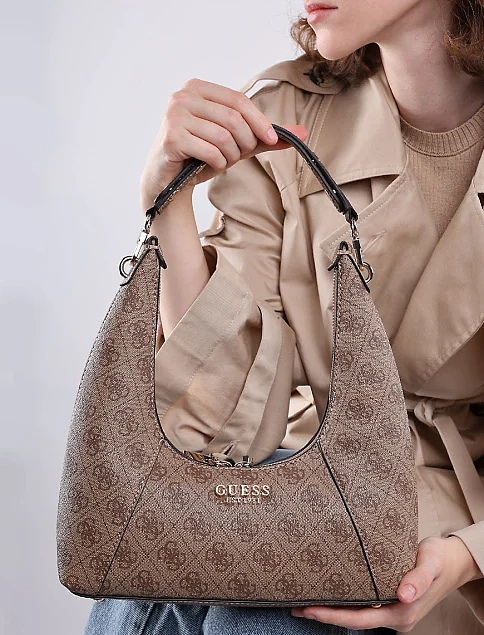 Женская сумка хобо Guess из экокожи бежевая - фото 2 - Miraton