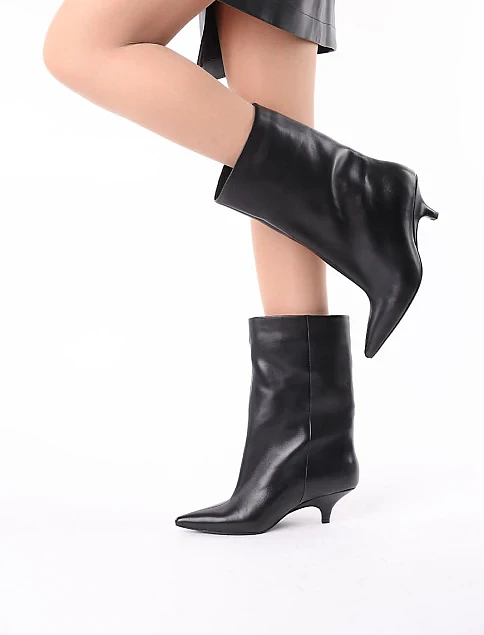 Женские ботинки MIRATON кожаные черные - фото 1 - Miraton