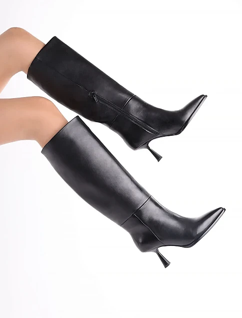 Женские сапоги кожаные черные - фото 7 - Miraton